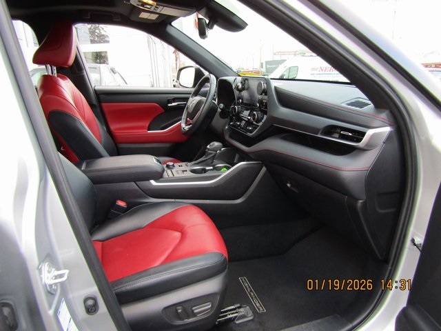 used 2022 Toyota Highlander car