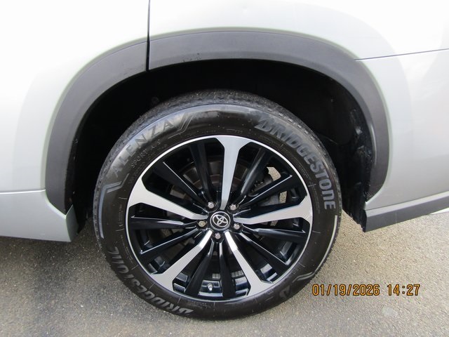 used 2022 Toyota Highlander car