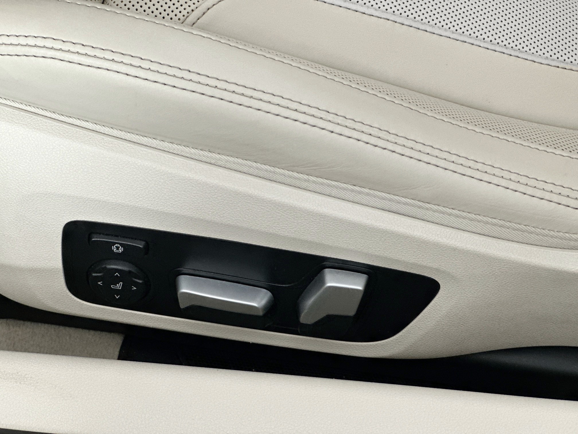 used 2024 BMW 8-Series car, priced at $69,998