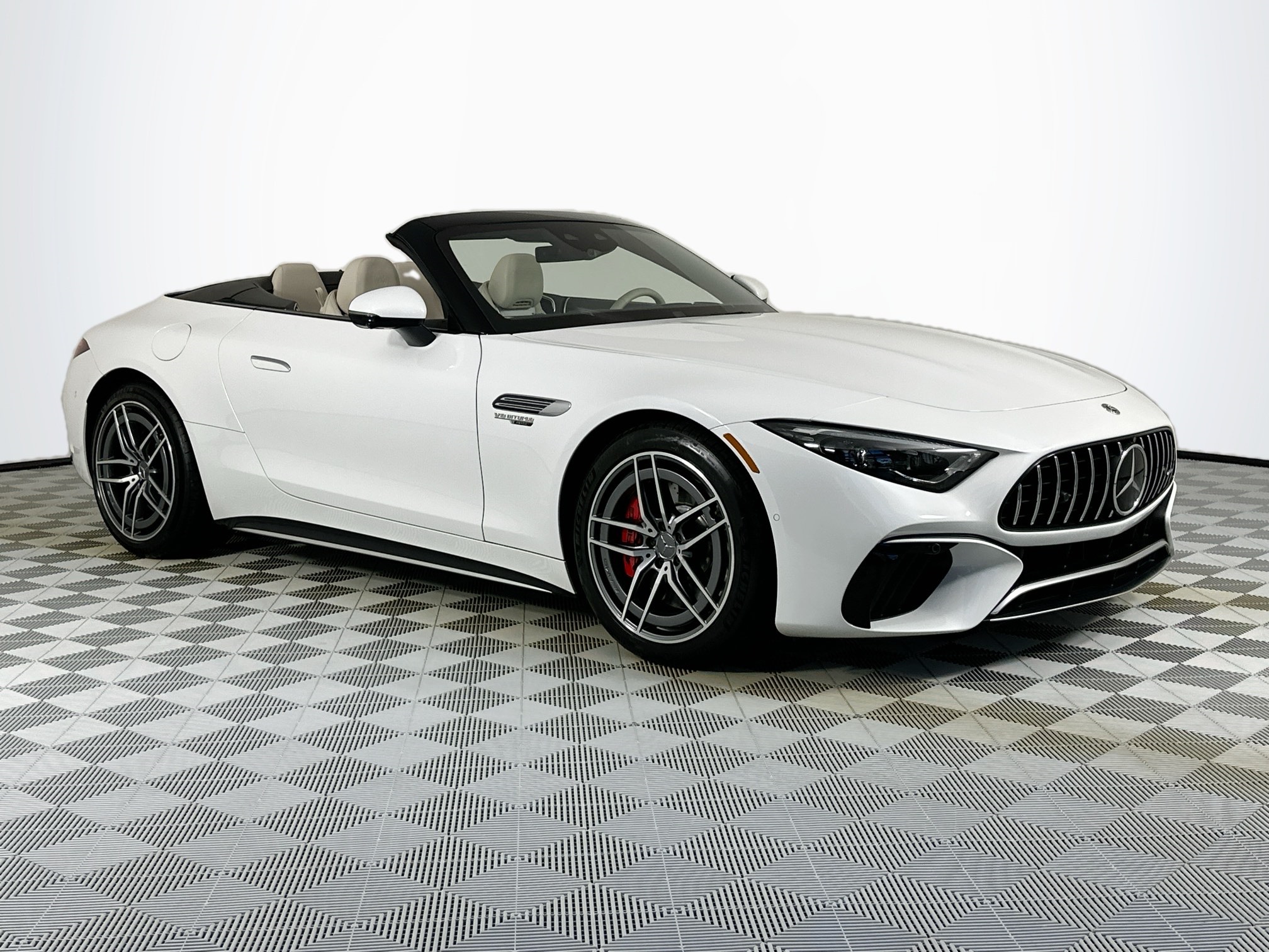 used 2022 Mercedes-Benz SL-Class car, priced at $94,995