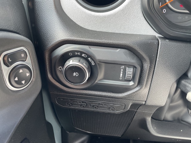 2025 Jeep Wrangler Sport S photo 12
