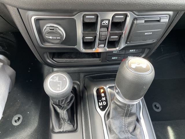 2025 Jeep Wrangler Sport S photo 15