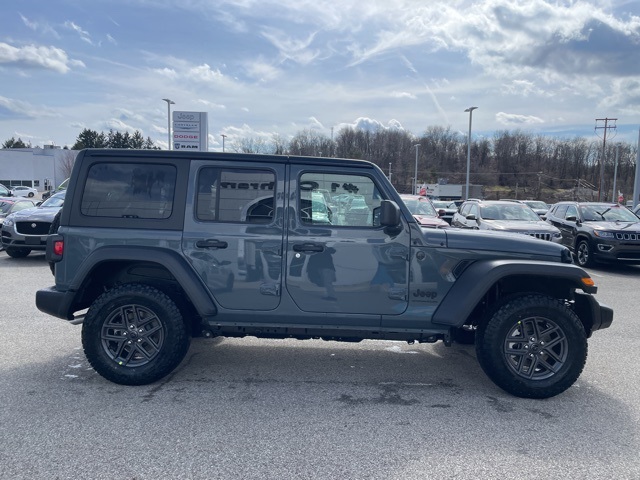 2025 Jeep Wrangler Sport S photo 3