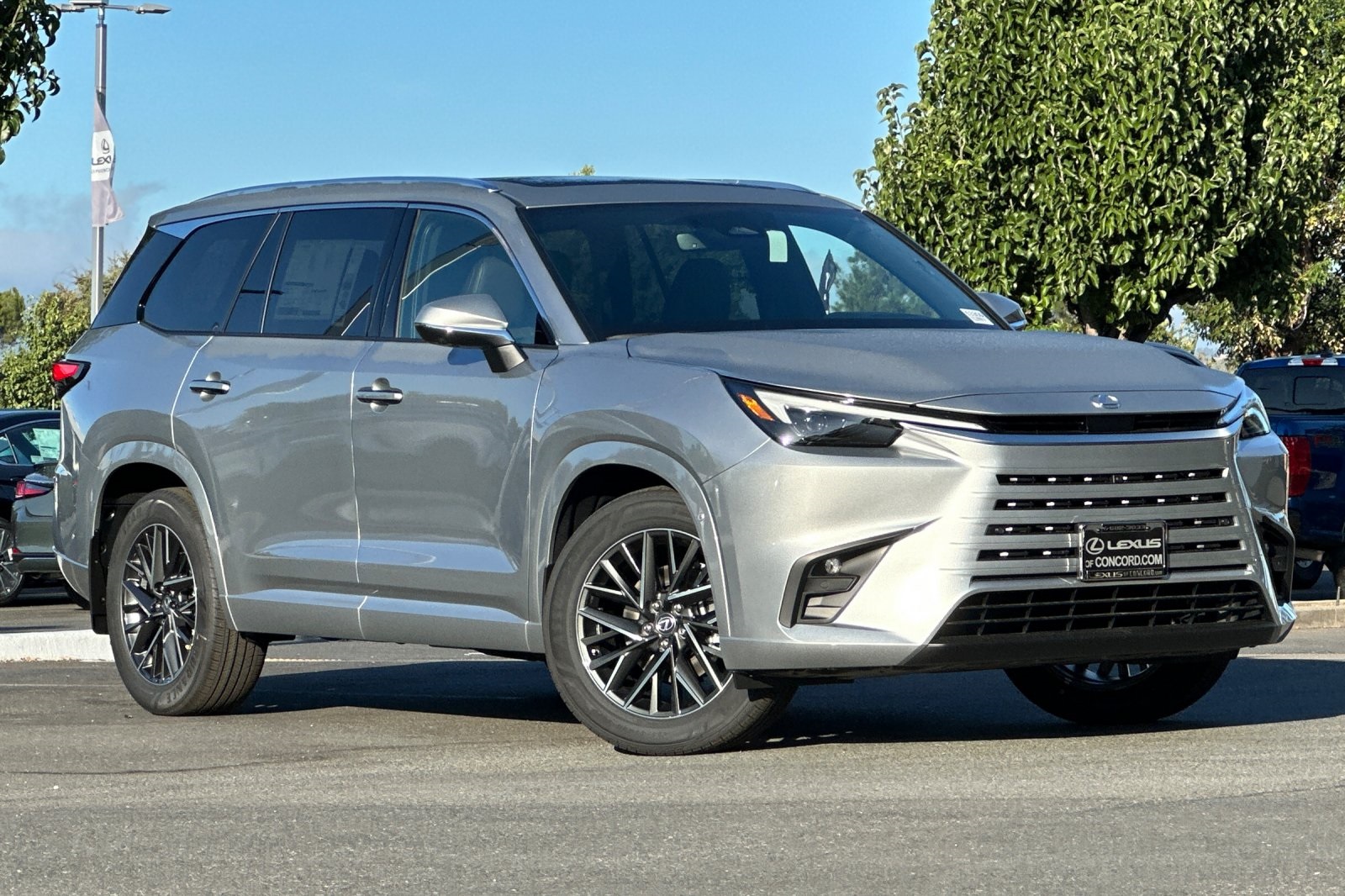 2025 Lexus TX 350 Premium photo 2