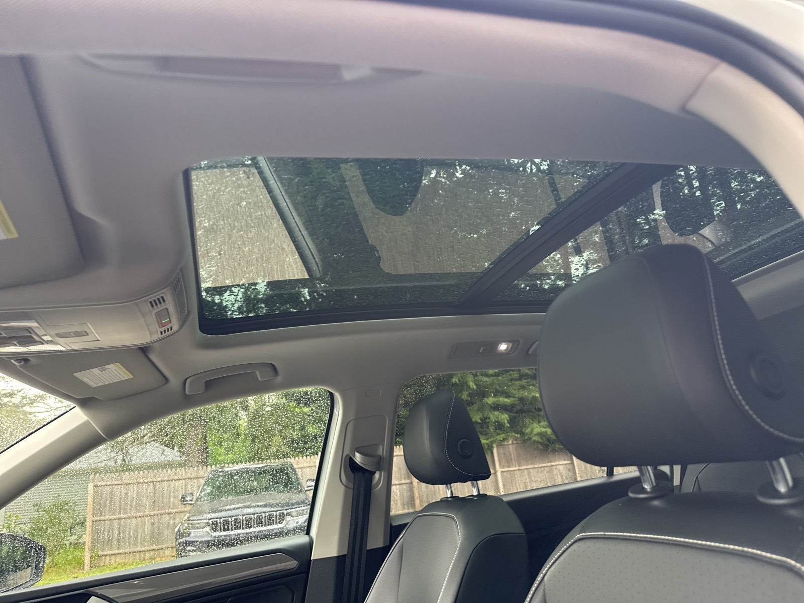 2022 White Volkswagen Tiguan 2.0T SE AWD SUV