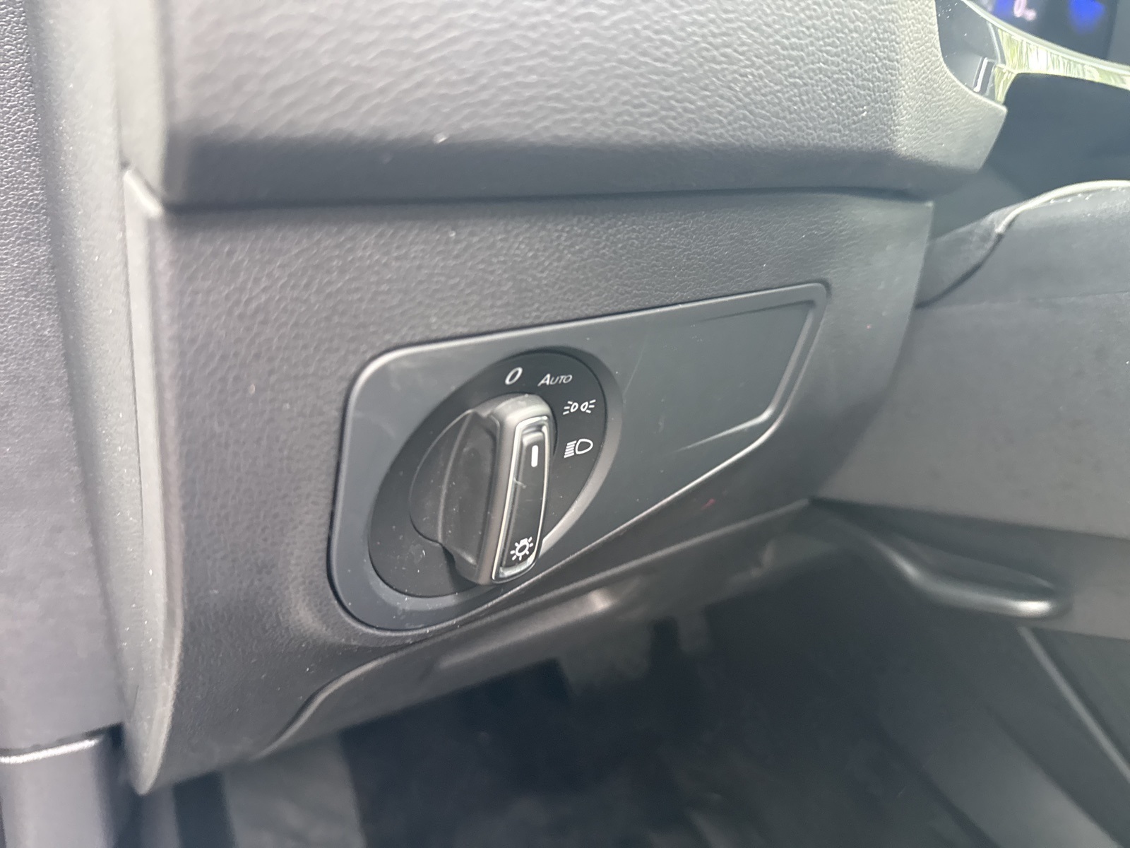 2022 White Volkswagen Tiguan 2.0T SE AWD SUV