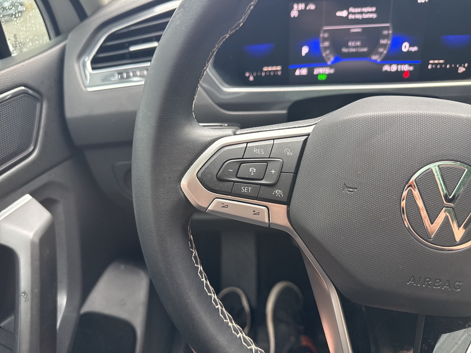 2022 White Volkswagen Tiguan 2.0T SE AWD SUV
