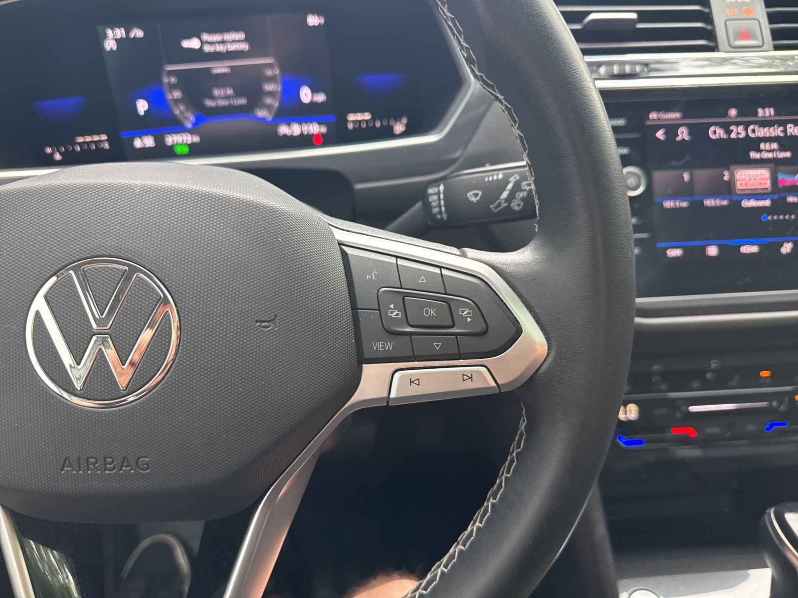 2022 White Volkswagen Tiguan 2.0T SE AWD SUV