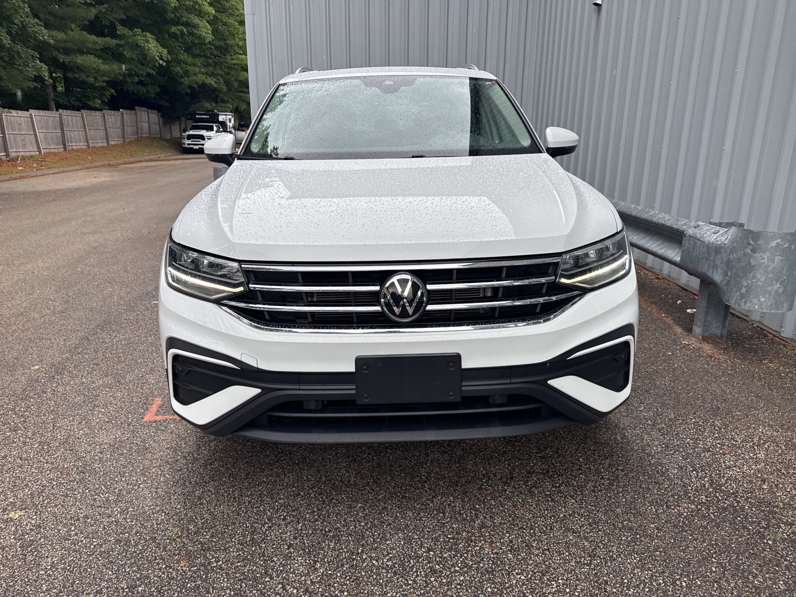 2022 White Volkswagen Tiguan 2.0T SE AWD SUV