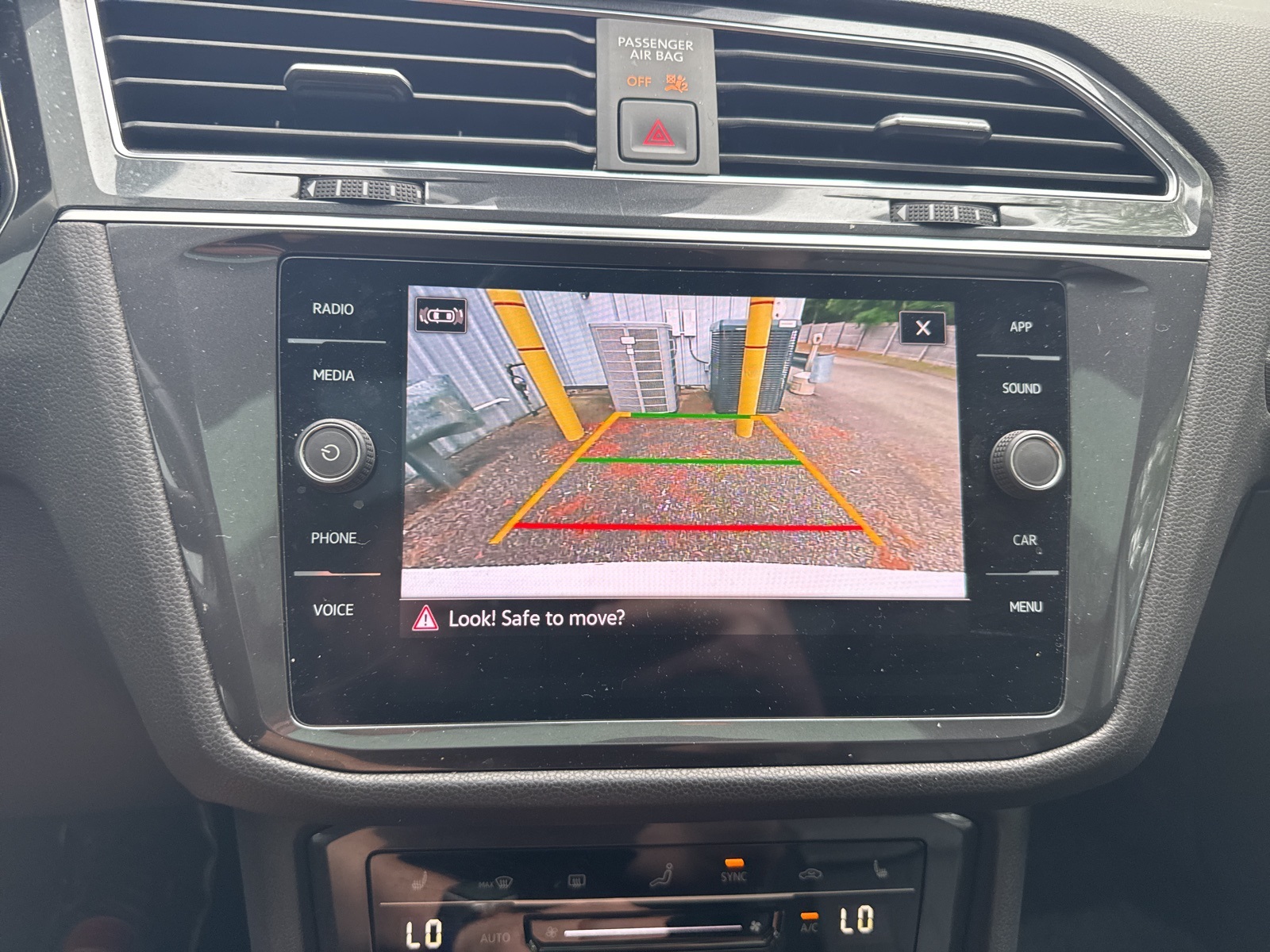 2022 White Volkswagen Tiguan 2.0T SE AWD SUV