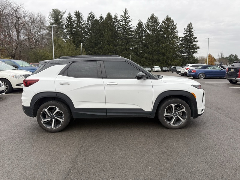 2022 Chevrolet Trailblazer RS photo 2