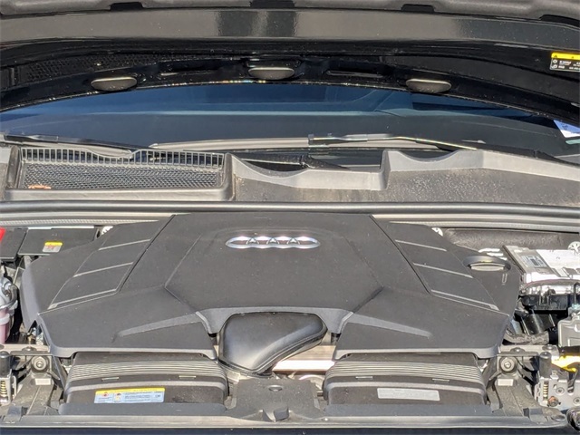 new 2025 Audi Q7 car, priced at $82,069