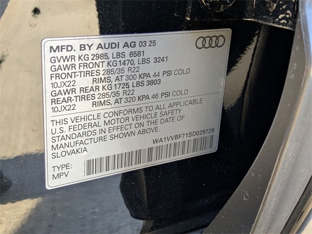 new 2025 Audi Q7 car, priced at $82,069