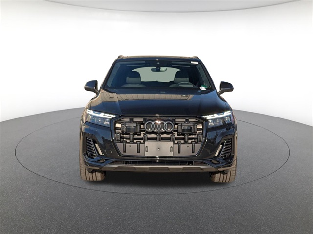new 2025 Audi Q7 car, priced at $82,069