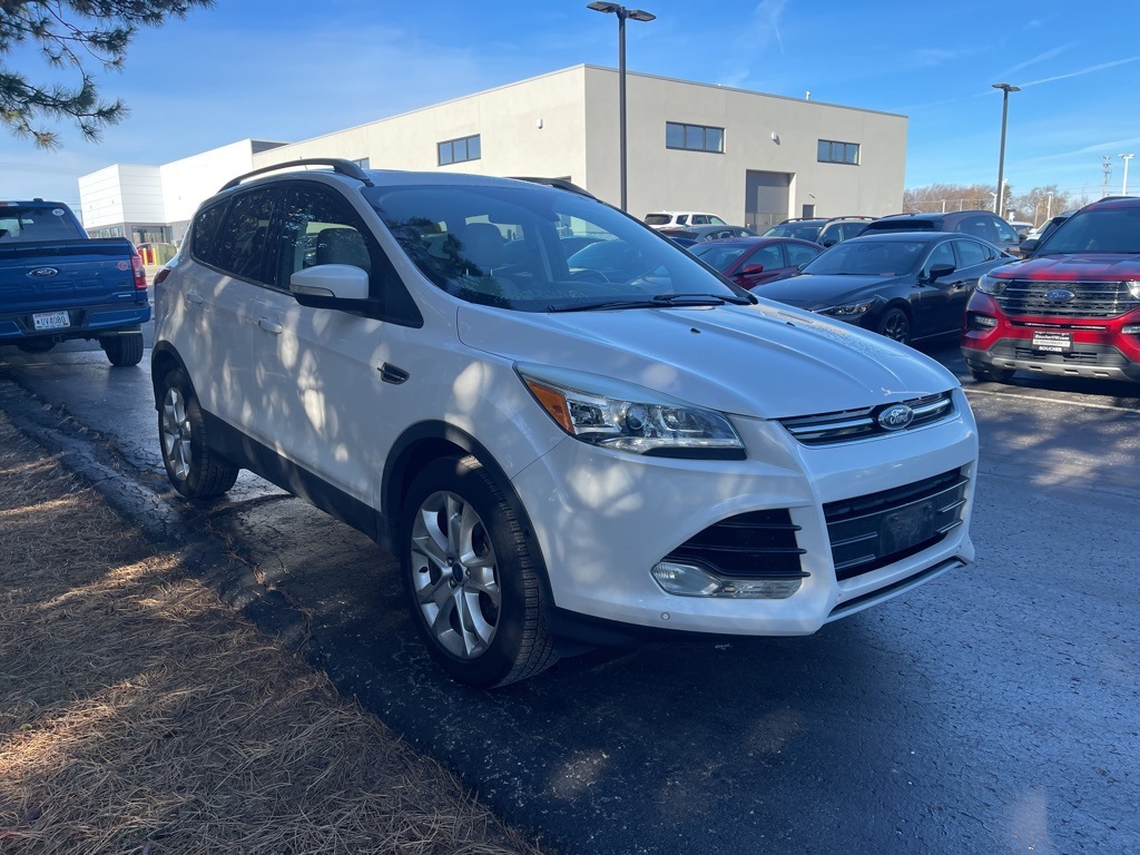 2015 Ford Escape Titanium photo 2