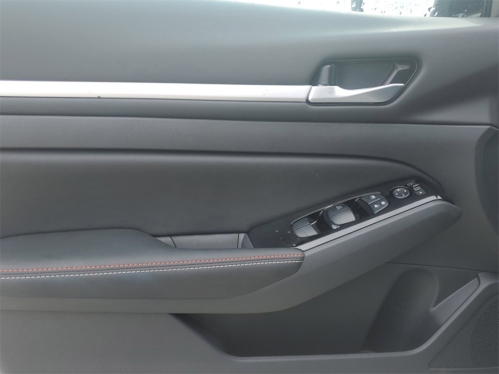 new 2025 Nissan Altima car, priced at $30,085