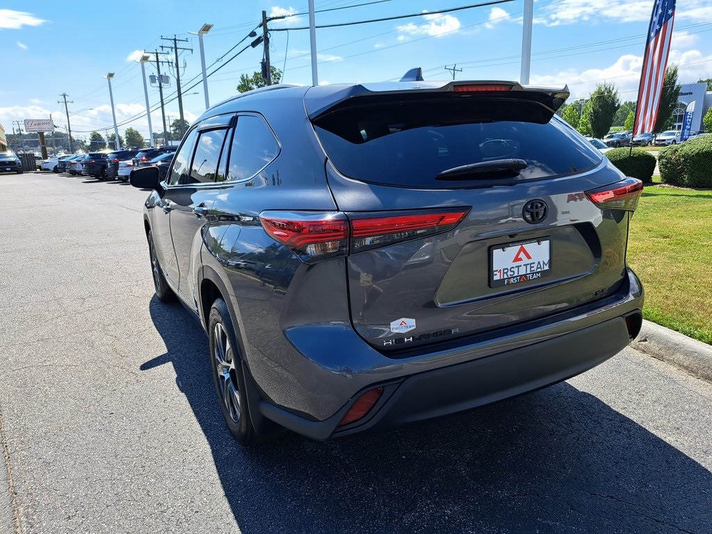 2022 Toyota Highlander XLE SUV AWD 11