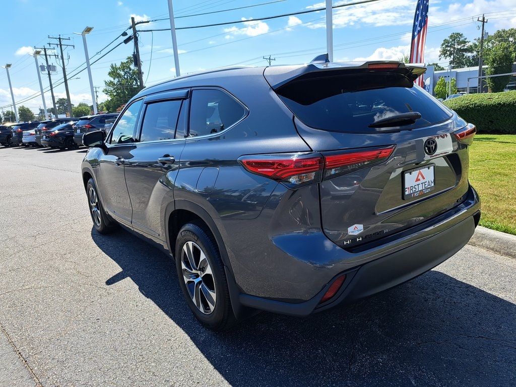 2022 Toyota Highlander XLE SUV AWD 12