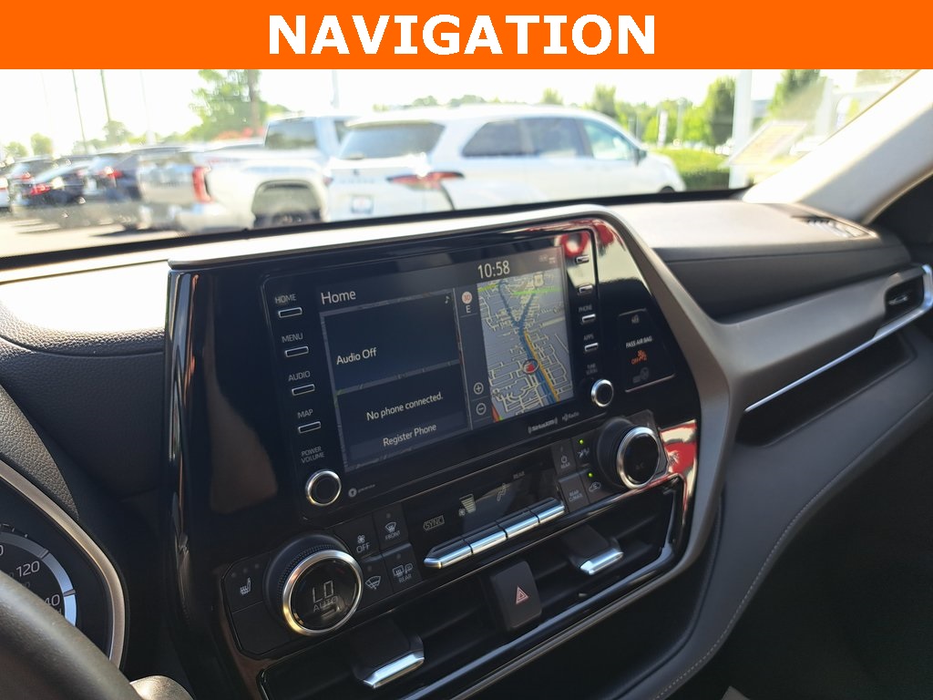 2022 Toyota Highlander XLE SUV AWD 17