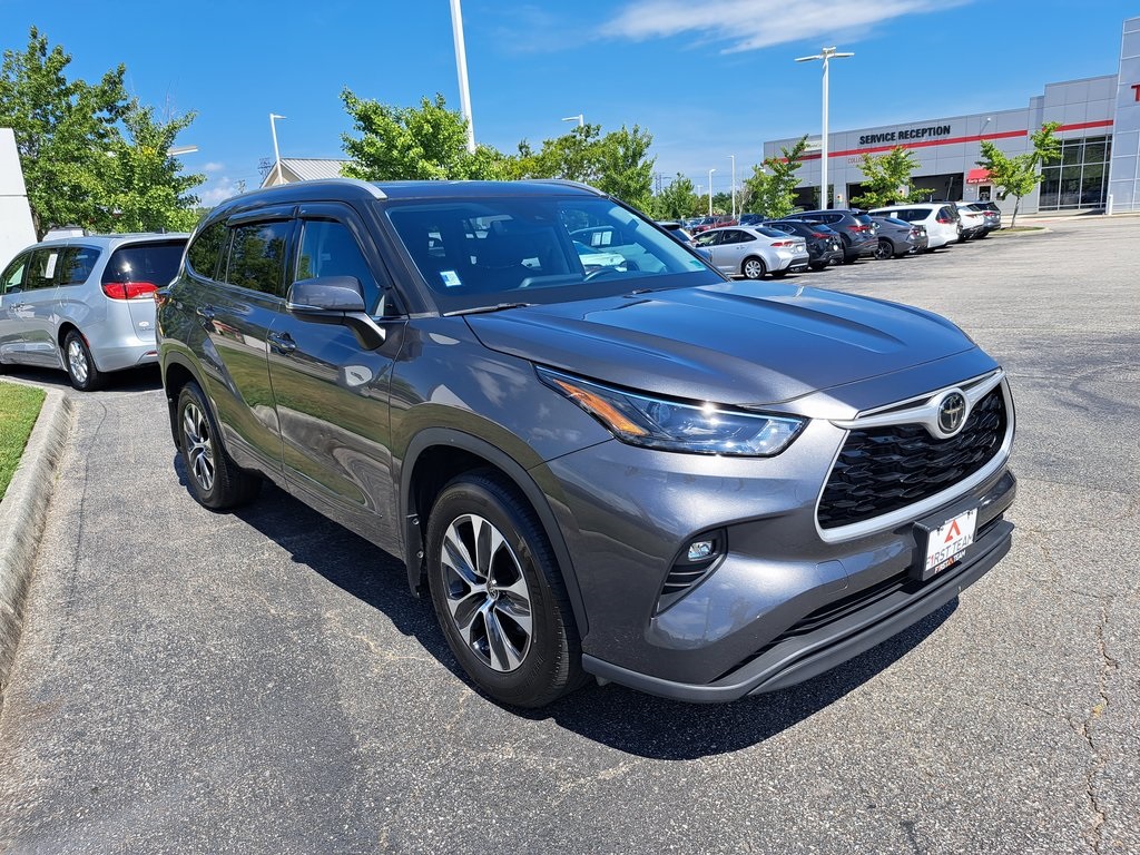 2022 Toyota Highlander XLE SUV AWD 6