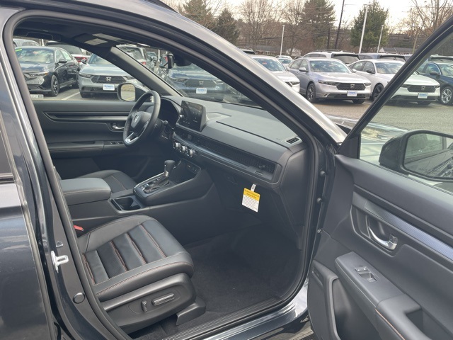 new 2026 Honda CR-V Hybrid car, priced at $41,675