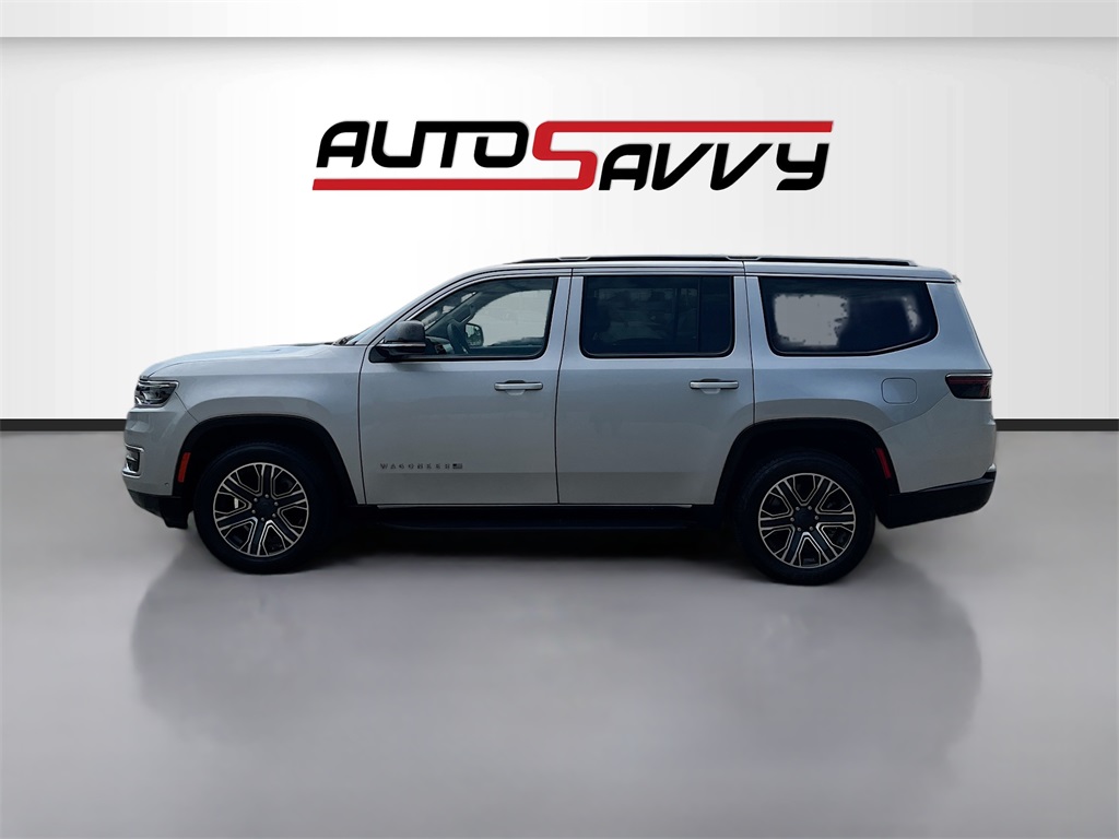 2023 Jeep Wagoneer Base photo 4