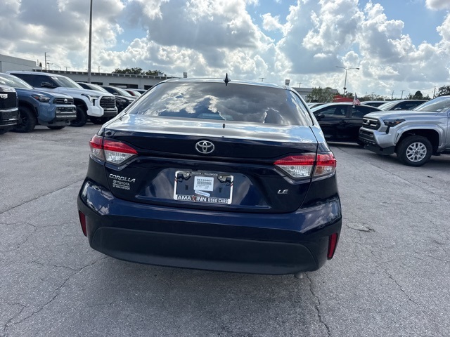 2023 Toyota Corolla LE photo 4