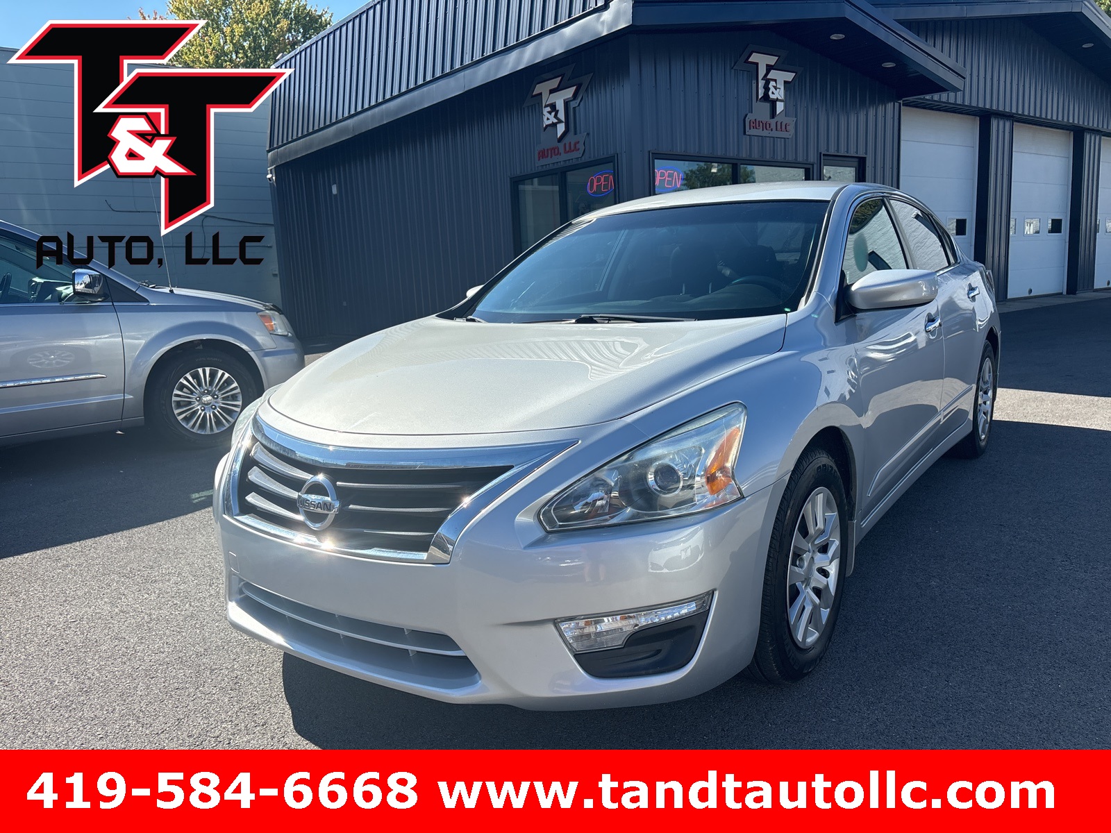 2014 Nissan Altima S's photo