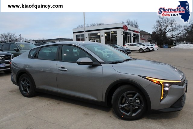 2025 Kia K4 LXS's photo