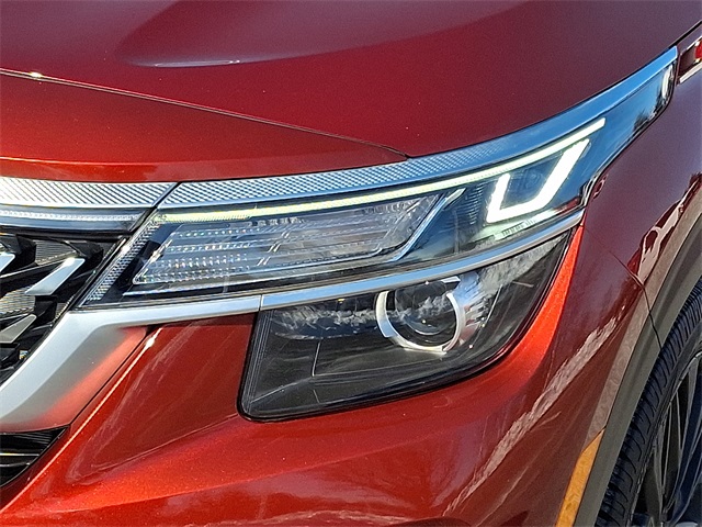 used 2023 Kia Seltos car, priced at $20,950