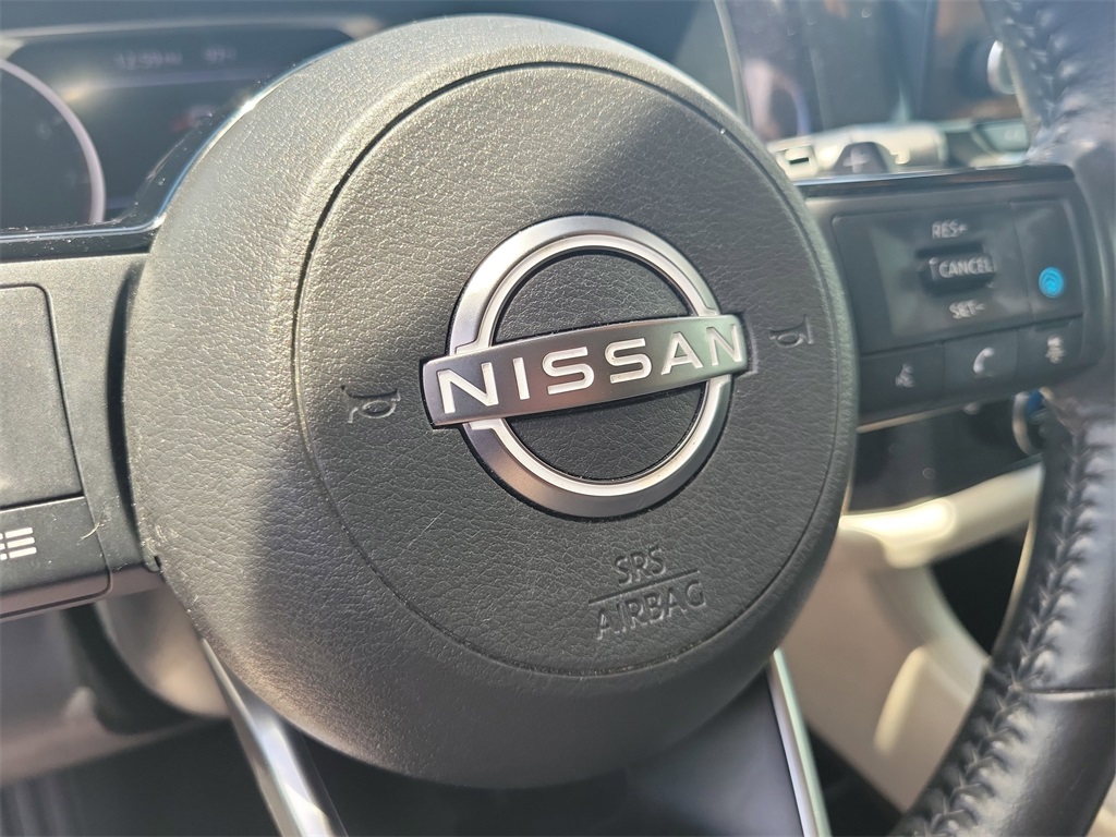 2022 Gun Metallic Nissan Pathfinder SV FWD SUV