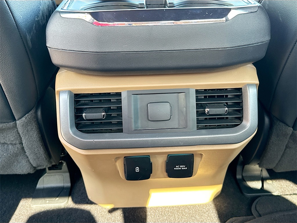 2023 Ford F-150 Lariat photo 24