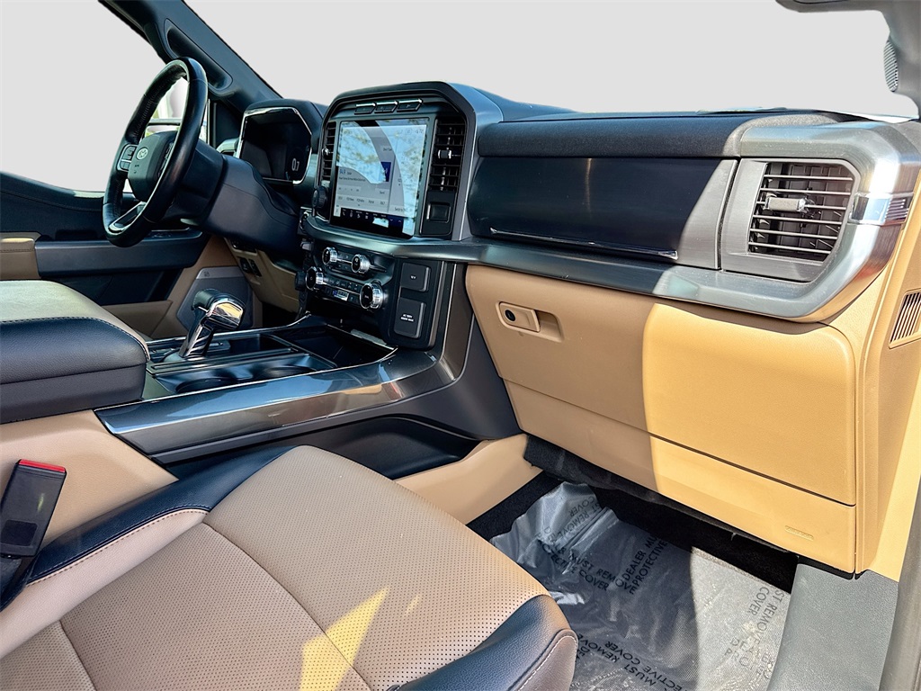 2023 Ford F-150 Lariat photo 28