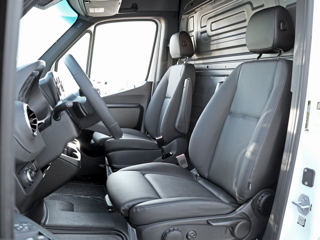 new 2026 Mercedes-Benz Sprinter 2500 car, priced at $66,371