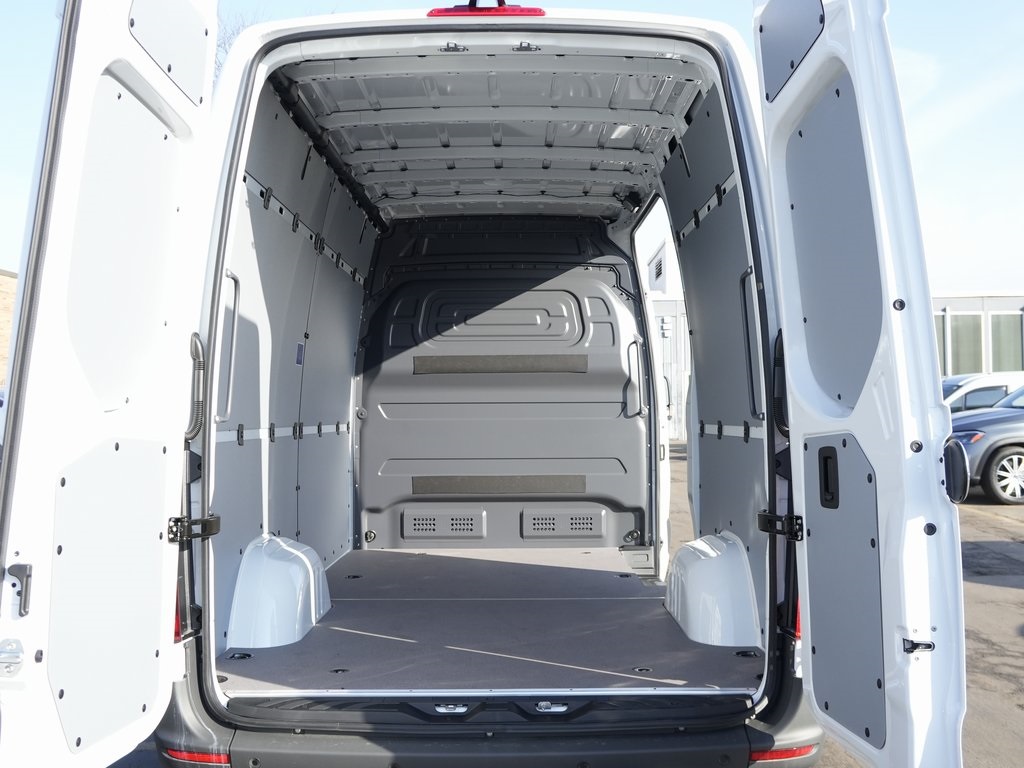 new 2026 Mercedes-Benz Sprinter 2500 car, priced at $66,371