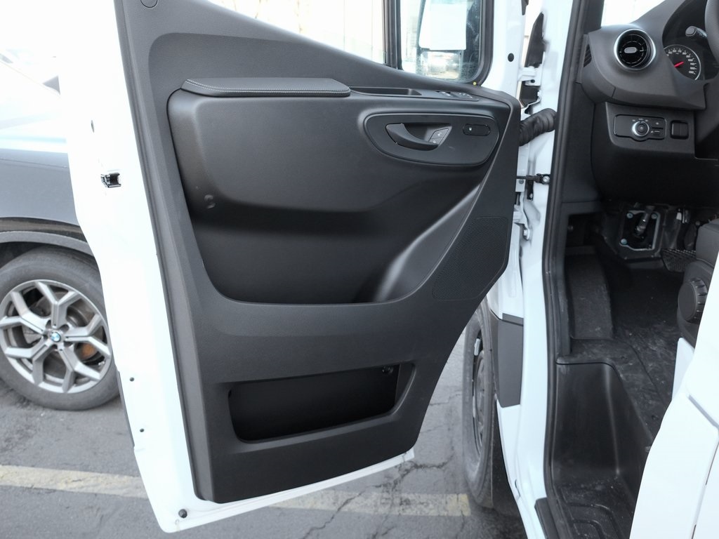 new 2026 Mercedes-Benz Sprinter 2500 car, priced at $66,371