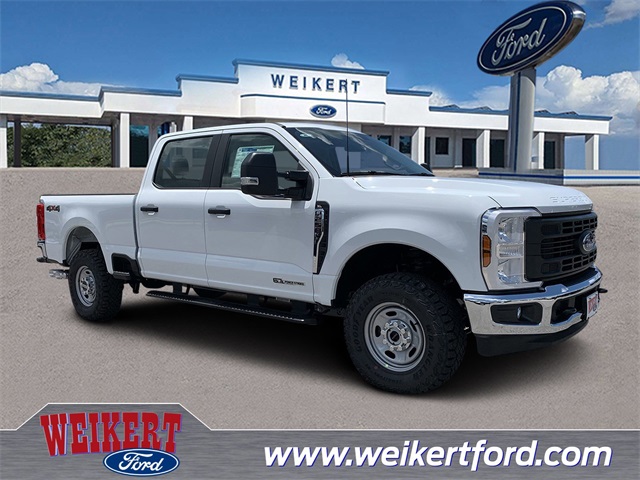 2025 Oxford White Ford Super Duty F-250 SRW XL 4X4 Truck