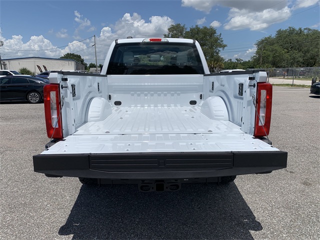 2025 Oxford White Ford Super Duty F-250 SRW XL 4X4 Truck