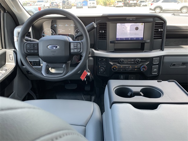 2025 Oxford White Ford Super Duty F-250 SRW XL 4X4 Truck