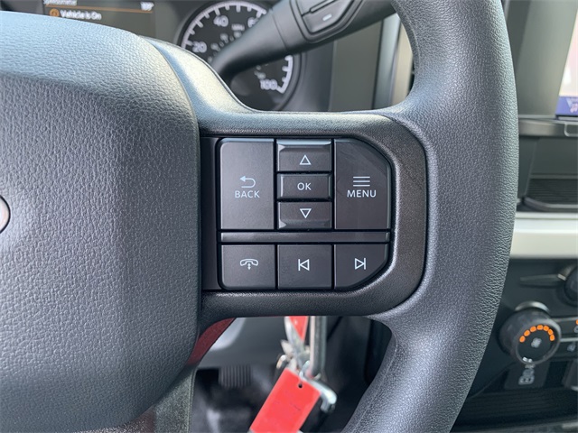 2025 Oxford White Ford Super Duty F-250 SRW XL 4X4 Truck