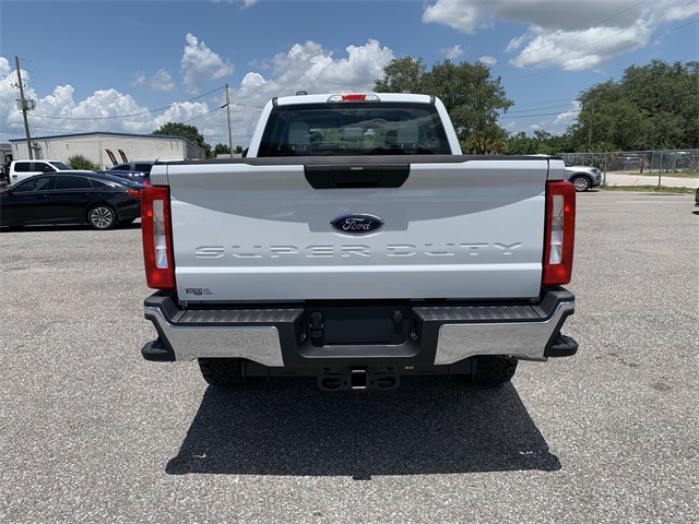 2025 Oxford White Ford Super Duty F-250 SRW XL 4X4 Truck