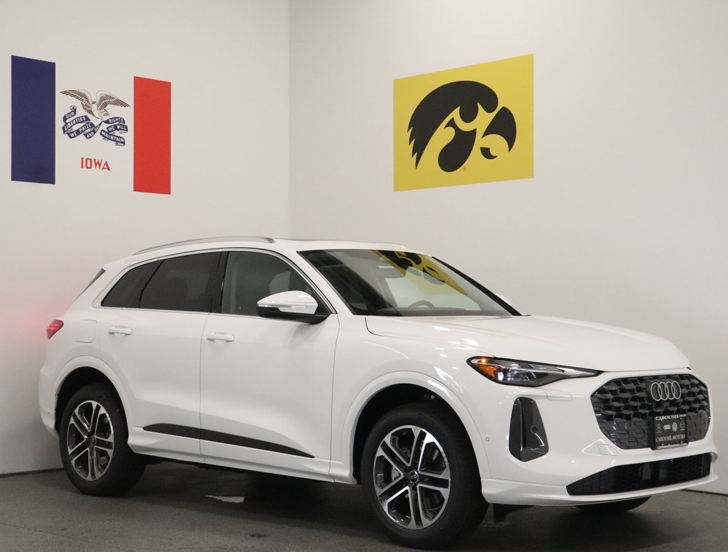 2025 Audi Q5 quattro Premium TFSI