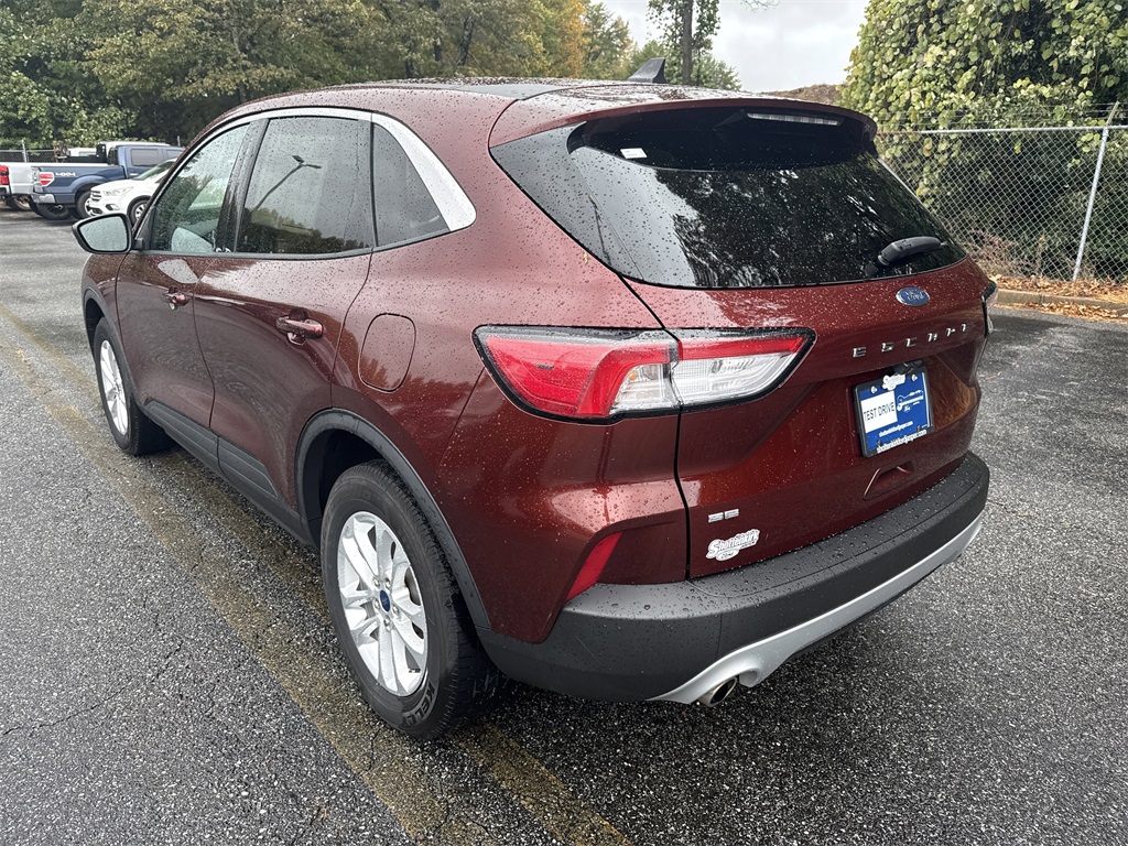 2021 Ford Escape SE photo 3