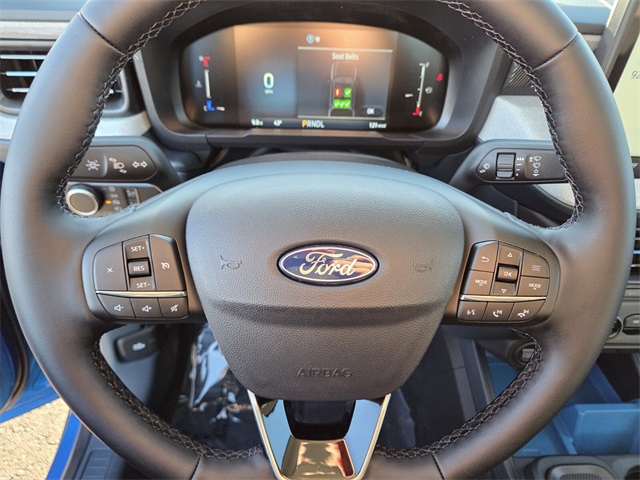 New 2025 Ford Maverick XLT 4D Crew Cab