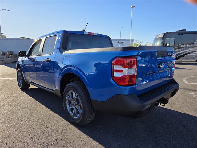 New 2025 Ford Maverick XLT 4D Crew Cab