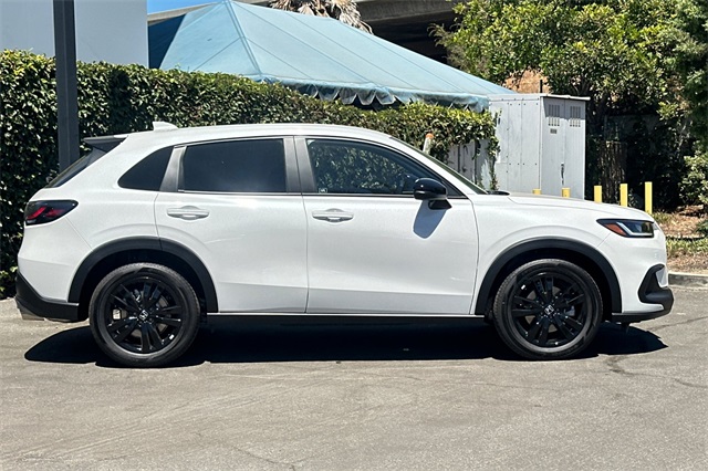 2026 Honda HR-V Sport photo 3