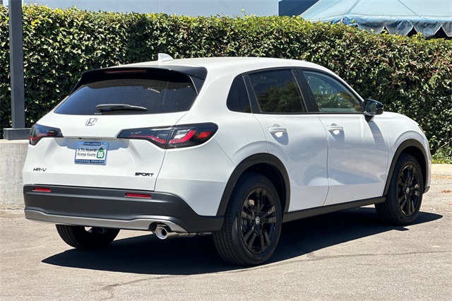 2026 Honda HR-V Sport photo 4