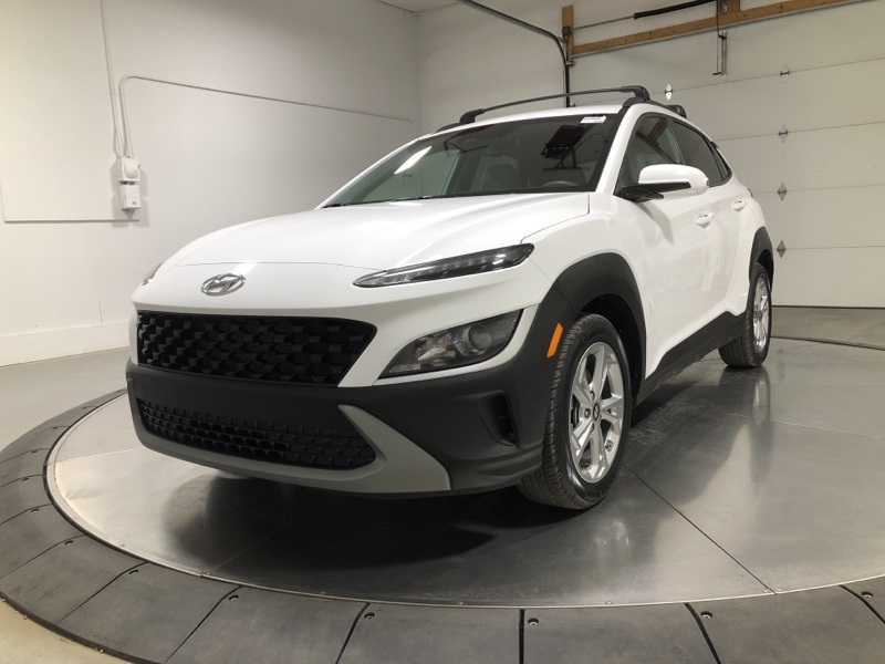 2023 Hyundai Kona SEL photo 3