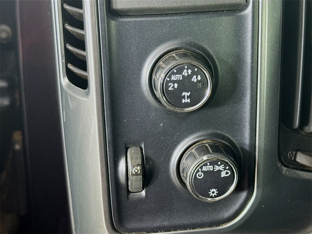 Photo of 2016 Chevrolet Silverado 1500 LT in Myrtle Beach, SC - 10,  2016 Chevrolet Silverado 1500 LT:3851Y