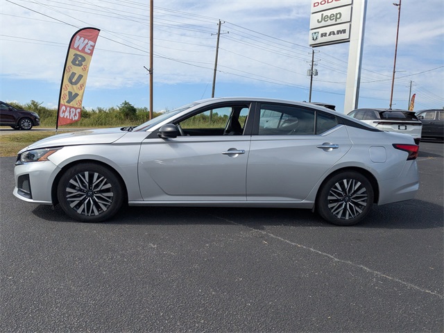 2024 Nissan Altima SV FWD